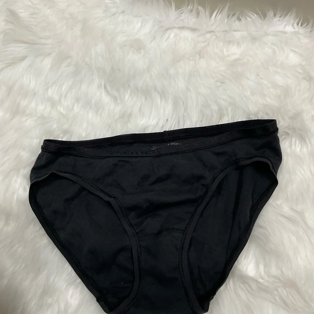 Very Sexy Victorias Secret Floral Black and Red Bra  Set